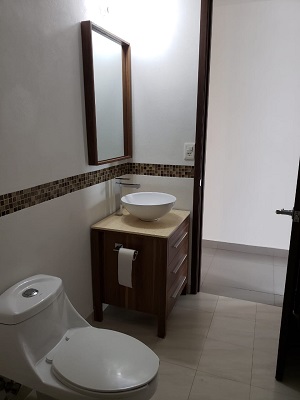Suri Bienes Raíces - Departamento en venta la colonia Del Valle de 79 metros, super ubicado, muy cuidado, edad cinco años