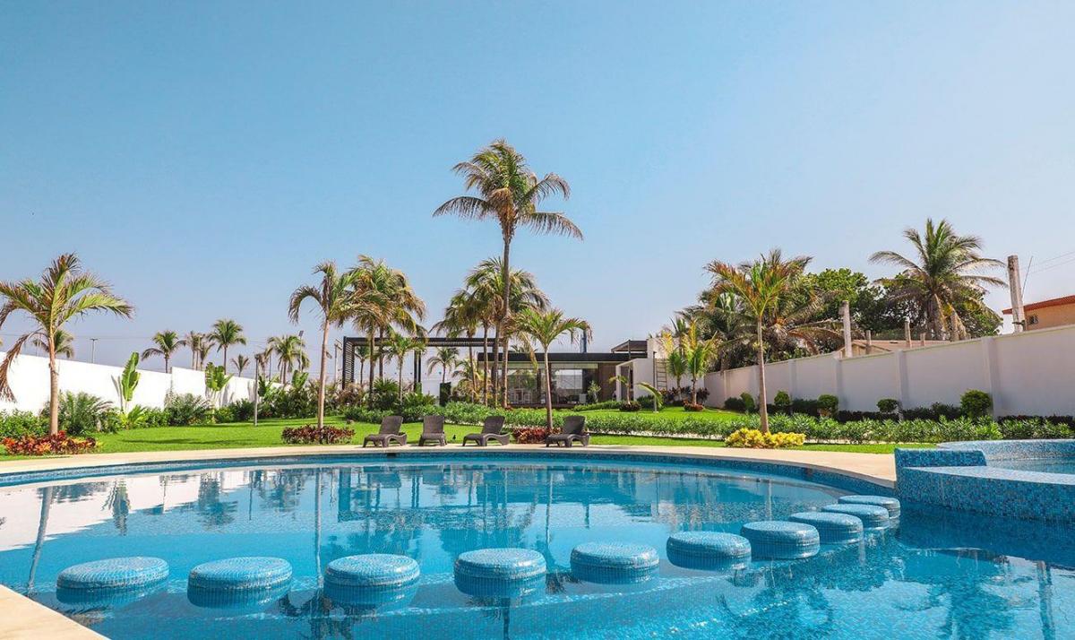 Suri Bienes Raíces - Departamento Acapulco Diamante en condominio nuevo con Club Playa y amenidades