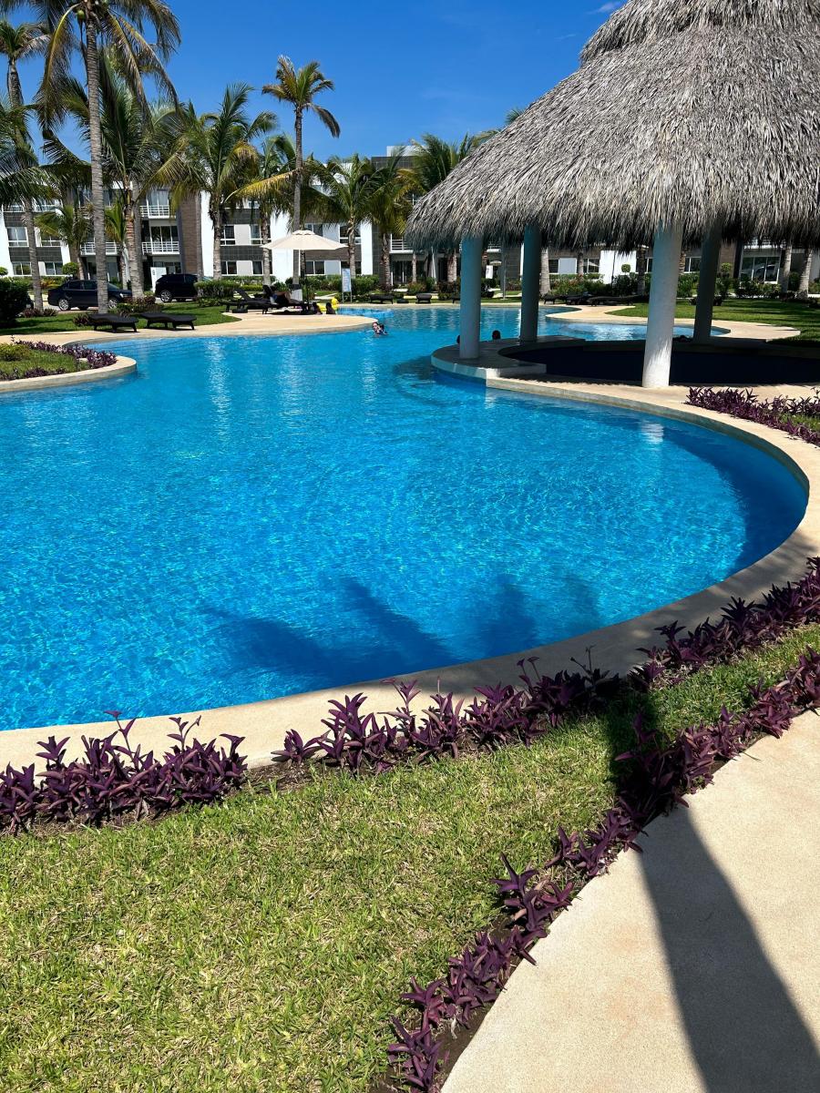 Suri Bienes Raíces - Departamento Acapulco Diamante en condominio nuevo con Club Playa y amenidades